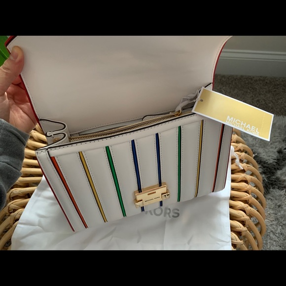 Michael Kors Purse - Picture 7 of 7